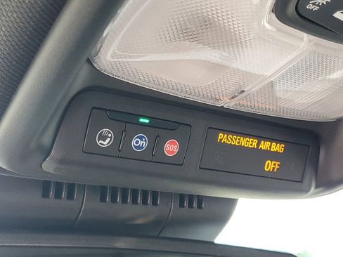 New 2025 Chevrolet Colorado LT w/ LT Convenience Package image 20