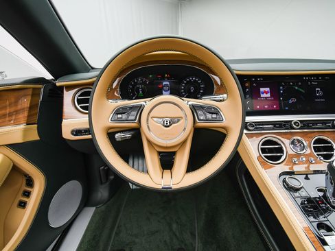 New 2026 Bentley Continental GTC AWD/4WD image 15