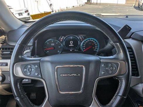 Used 2019 GMC Yukon Denali w/ Denali Ultimate Package image 35