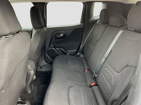 Used 2021 Jeep Renegade Latitude image 25