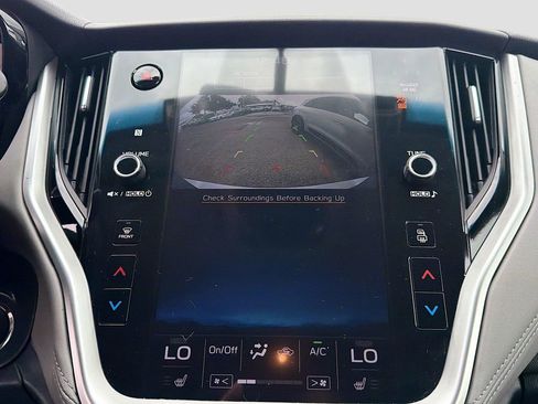 Used 2022 Subaru Outback Premium image 30