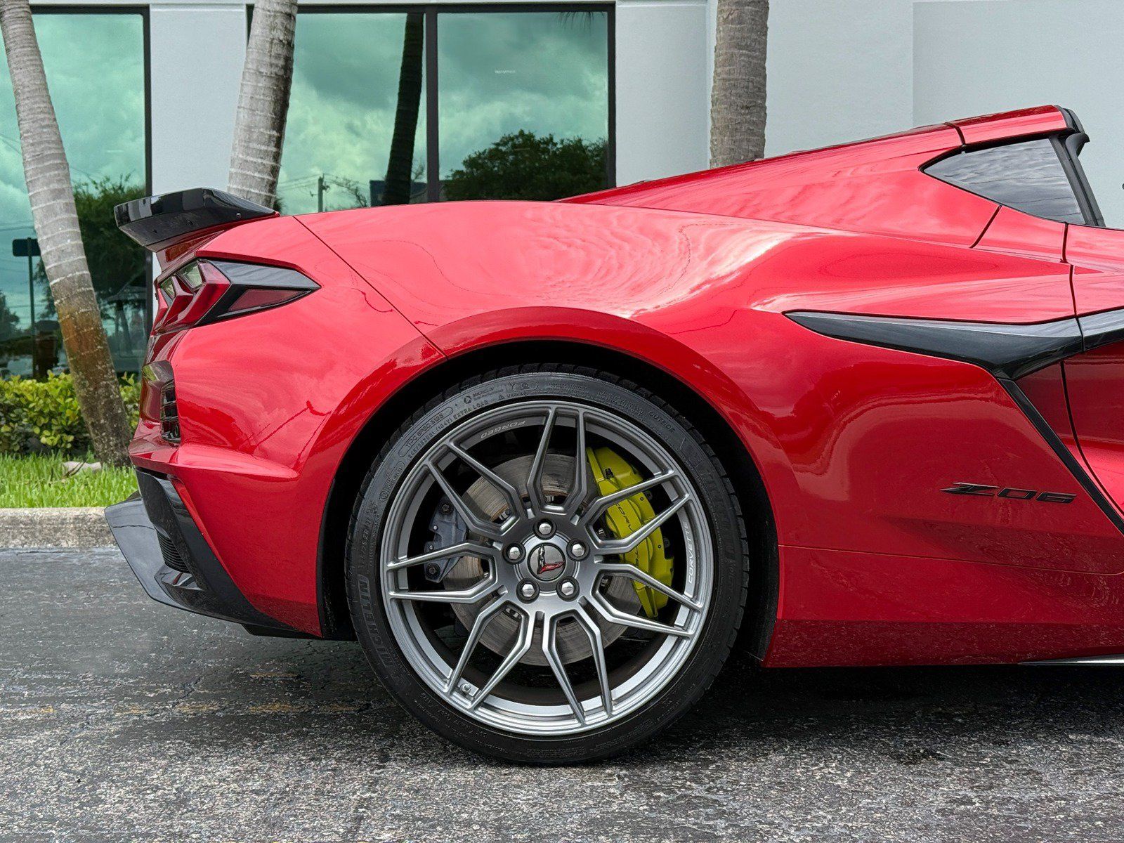 Used 2023 Chevrolet Corvette Z06 w/ Engine Appearance Package RWD image 5