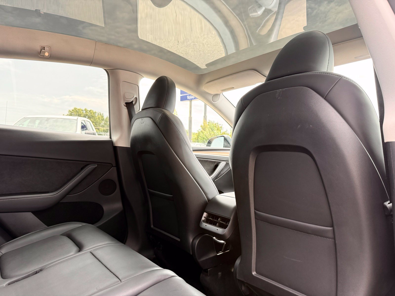 Used 2023 Tesla Model Y Long Range AWD/4WD image 20