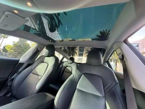 Used 2023 Tesla Model 3 Standard Range RWD image 8