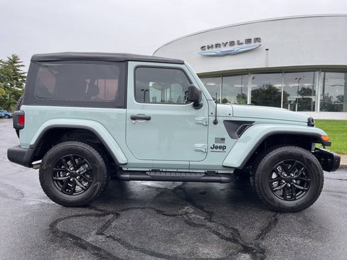 Used 2023 Jeep Wrangler Freedom Edition image 41