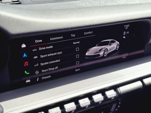 Used 2023 Porsche 911 Carrera w/ Premium Package image 17