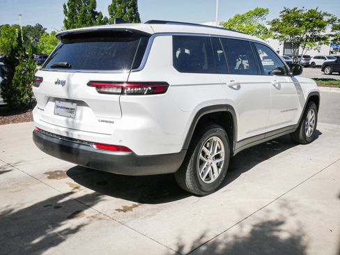 Used 2023 Jeep Grand Cherokee L Laredo w/ Luxury Tech Group I image 11