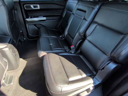 Used 2023 Ford Explorer XLT w/ Equipment Group 202A image 20