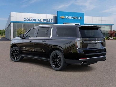 New 2026 Chevrolet Suburban High Country AWD/4WD image 3