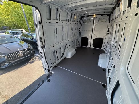 New 2025 Mercedes-Benz Sprinter 3500 image 21