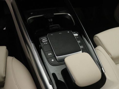 Certified 2023 Mercedes-Benz GLA 250 image 18