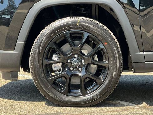 New 2026 Jeep Compass Latitude AWD/4WD image 25