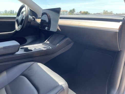 Used 2023 Tesla Model Y AWD image 8
