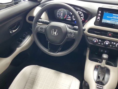 Certified 2026 Honda HR-V LX image 12