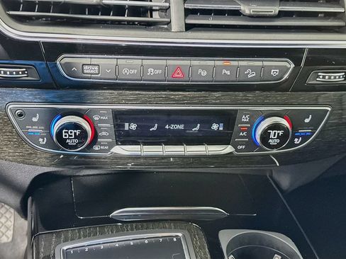 Used 2019 Audi Q7 3.0T Premium Plus w/ Premium Plus Package AWD/4WD image 16