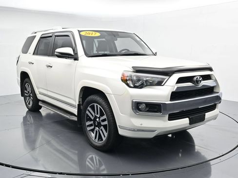 Used 2017 Toyota 4Runner Limited AWD/4WD image 2