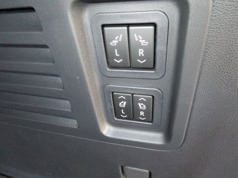 New 2026 Chevrolet Traverse RS w/ LPO, Floor Liner Package image 13