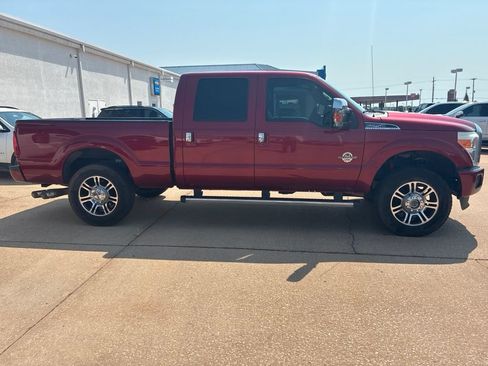 Used 2016 Ford F250 Platinum w/ FX4 Off-Road Package AWD/4WD image 4