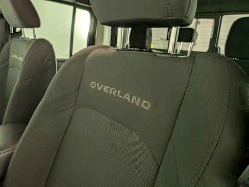 Certified 2023 Jeep Gladiator Overland AWD/4WD image 17