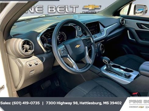 Used 2022 Chevrolet Blazer LT image 12