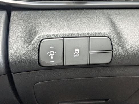 Certified 2025 Hyundai Elantra Sport FWD image 21