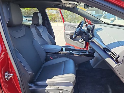 Used 2023 Volkswagen ID.4 S RWD image 13