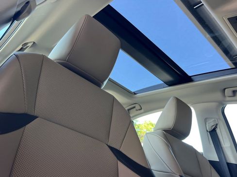 Used 2019 Lexus ES 350 w/ Premium Package image 19