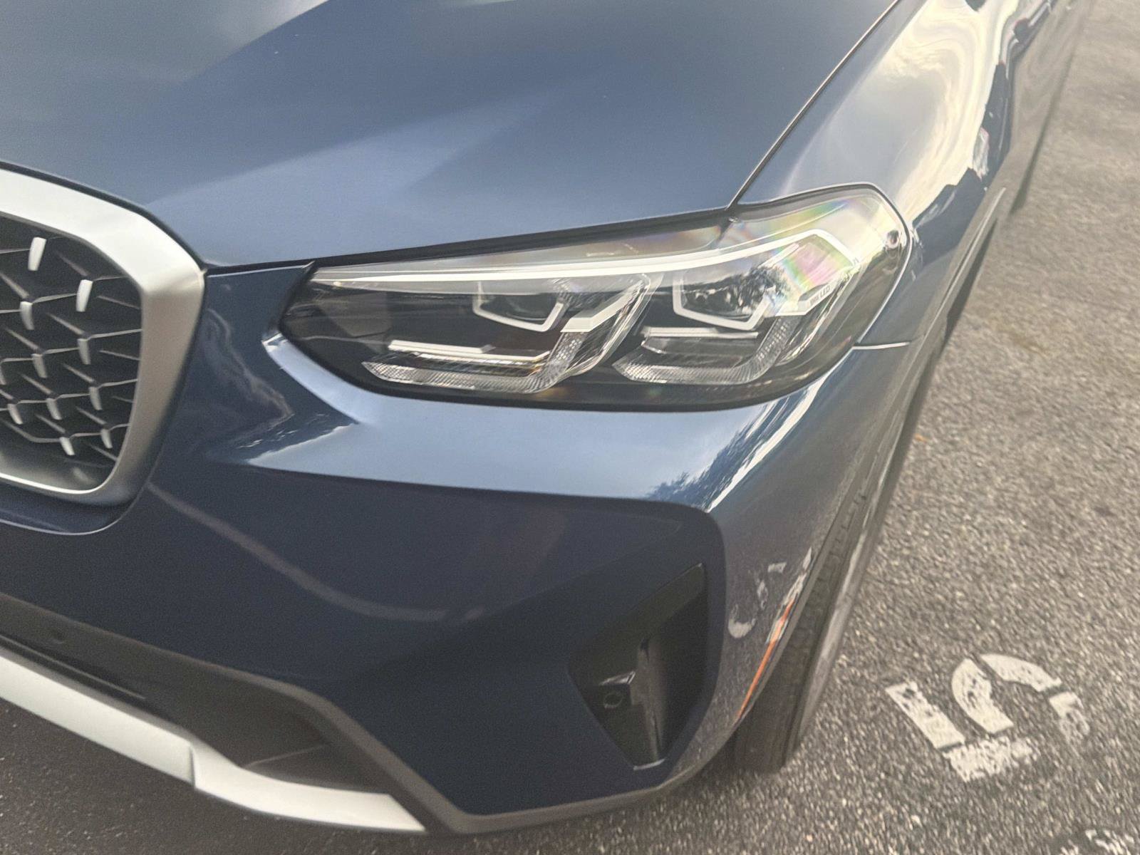 Used 2025 BMW X4 xDrive30i AWD/4WD image 10