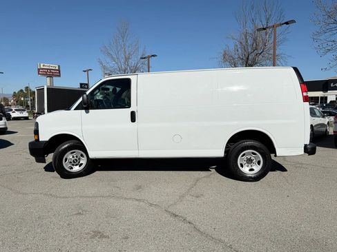 Used 2019 GMC Savana 2500 image 6