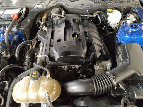 Used 2020 Ford Mustang Coupe w/ Equipment Group 101A RWD image 30