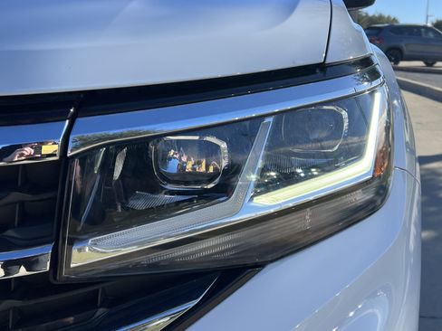 Certified 2023 Volkswagen Atlas SE w/ Panoramic Sunroof Package image 6