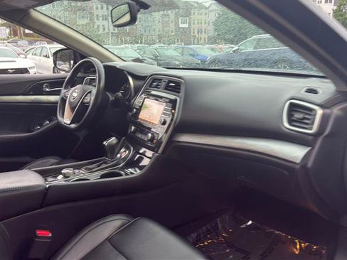 Used 2018 Nissan Maxima 3.5 SL FWD image 15