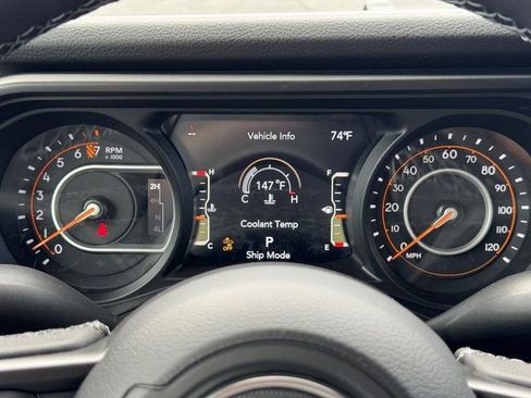 New 2026 Jeep Gladiator Sport image 14