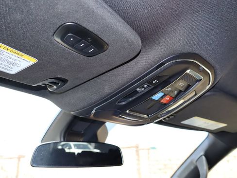 Used 2024 Jeep Wagoneer L Series II RWD image 29