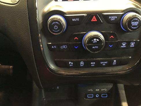 Used 2018 Dodge Durango GT image 29