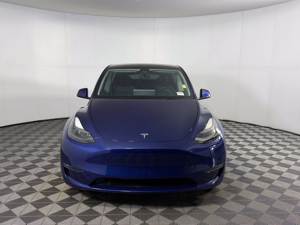 Used 2024 Tesla Model Y Long Range AWD/4WD image 2