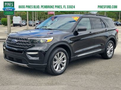 Certified 2023 Ford Explorer XLT w/ Equipment Group 202A