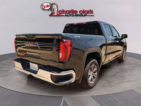 Used 2025 GMC Sierra 1500 SLT AWD/4WD image 5