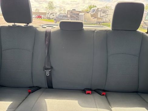 Used 2015 RAM 2500 Tradesman w/ Chrome Appearance Group AWD/4WD image 30