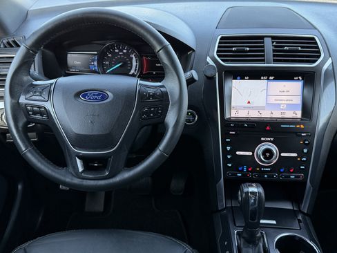 Used 2019 Ford Explorer Limited w/ Class III Trailer Tow Package AWD/4WD image 15