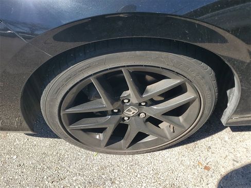 Used 2023 Honda Civic Sport image 4