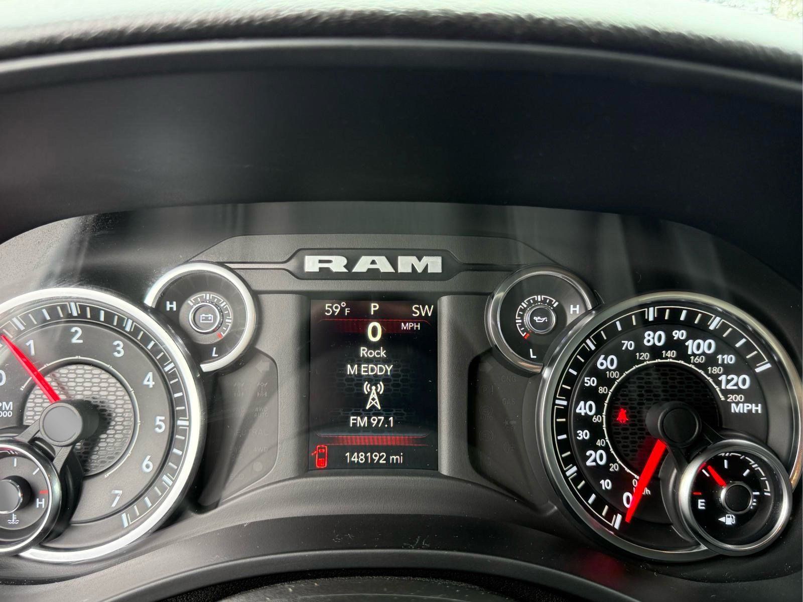 Used 2022 RAM 1500 Big Horn AWD/4WD image 32