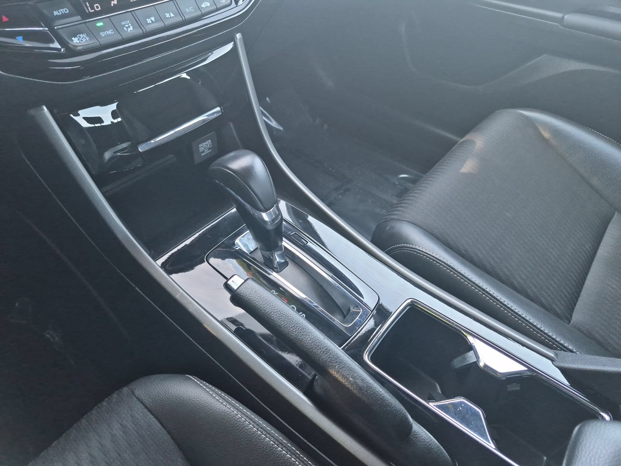 Used 2016 Honda Accord Sport image 21