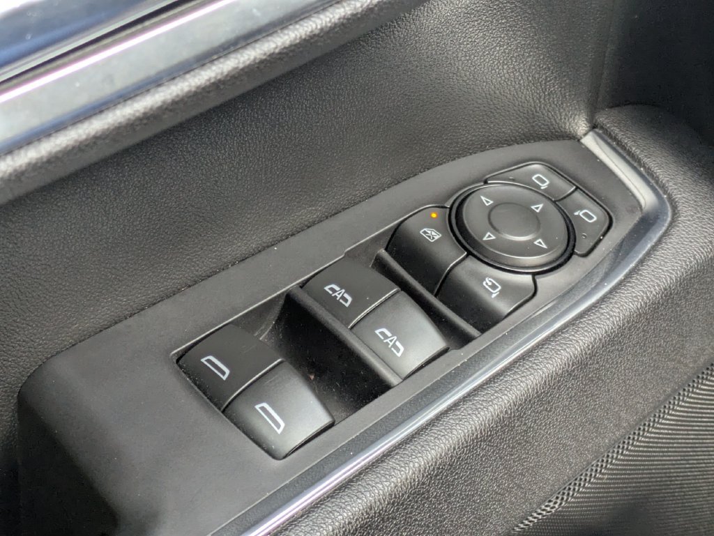 Used 2025 GMC Sierra 1500 SLT RWD image 38