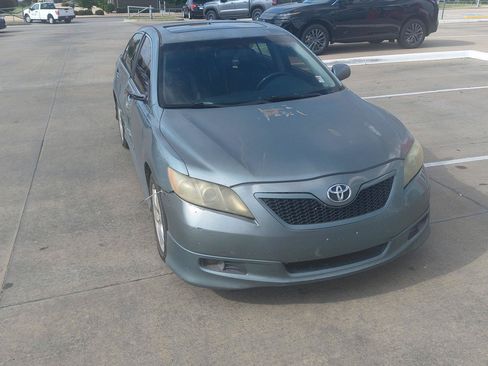 Used 2007 Toyota Camry SE FWD image 10