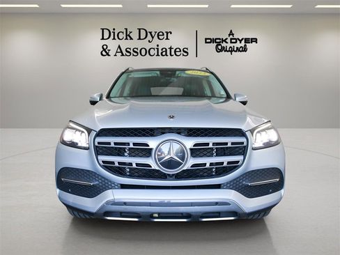 Used 2023 Mercedes-Benz GLS 450 4MATIC image 11