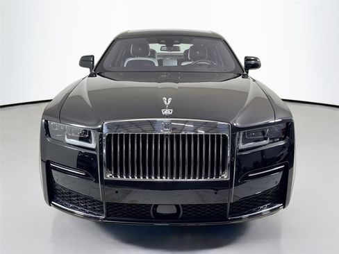 Used 2022 Rolls-Royce Ghost w/ Ghost Package image 12