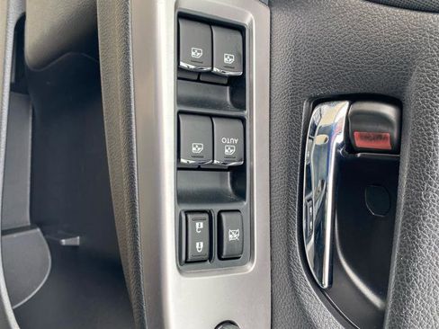 Used 2016 Subaru Impreza 2.0i Premium image 17