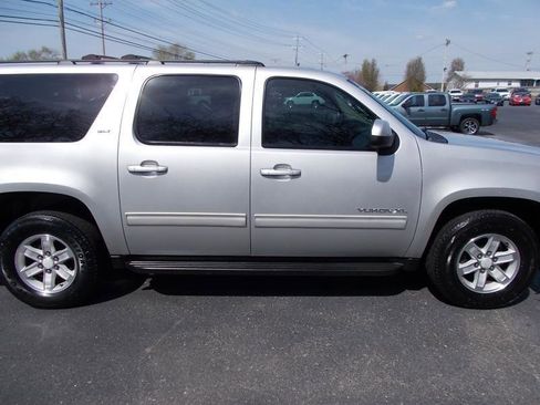 Used 2012 GMC Yukon XL SLT w/ SLT-2 Equipment Package image 12