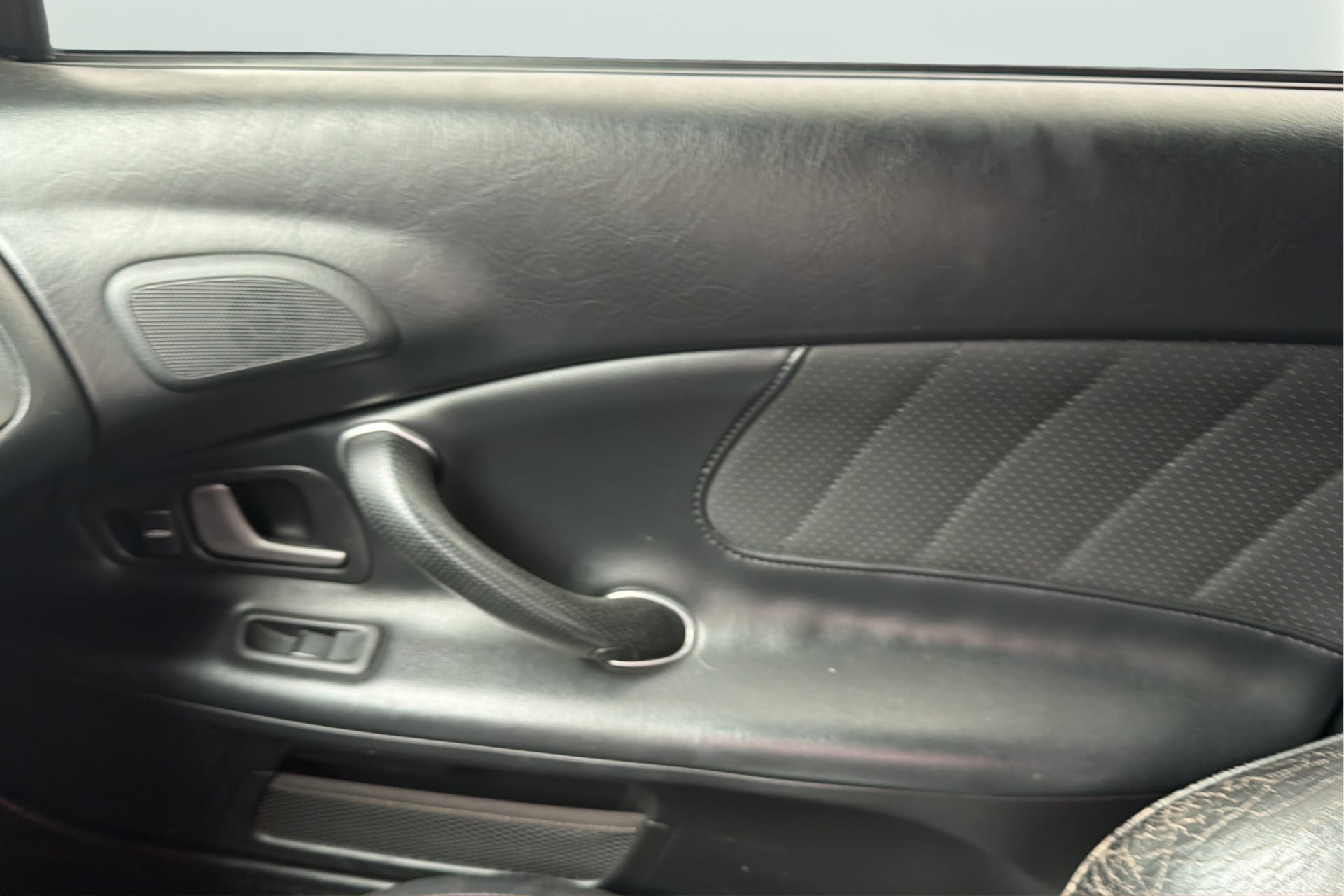 Used 2004 Honda S2000 image 20